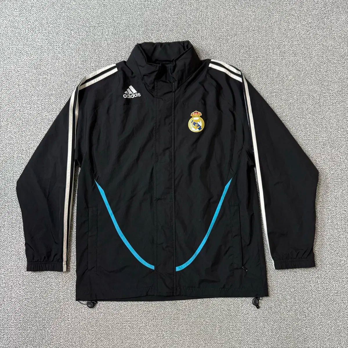 レアル・マドリード ウインドブレーカー レアルマドリード adidas