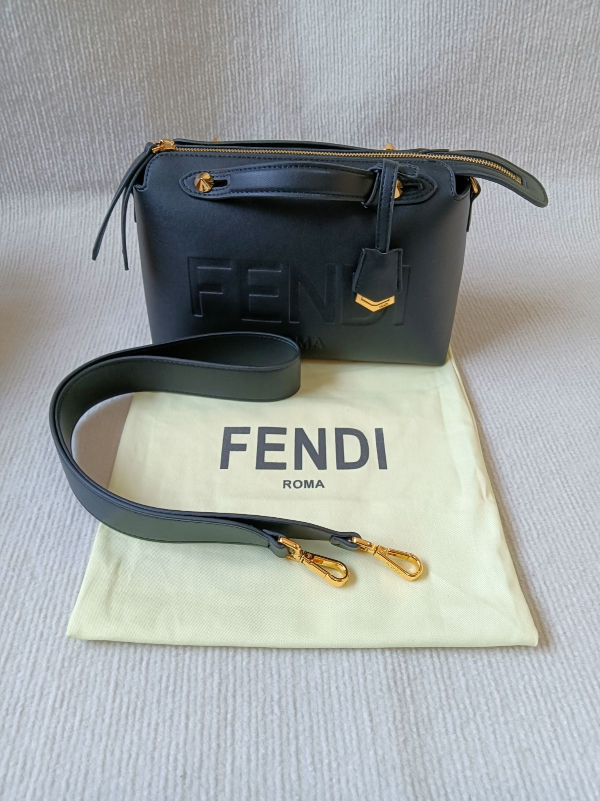 FENDI バイザウェイミディアムショルダーハンドバッグ