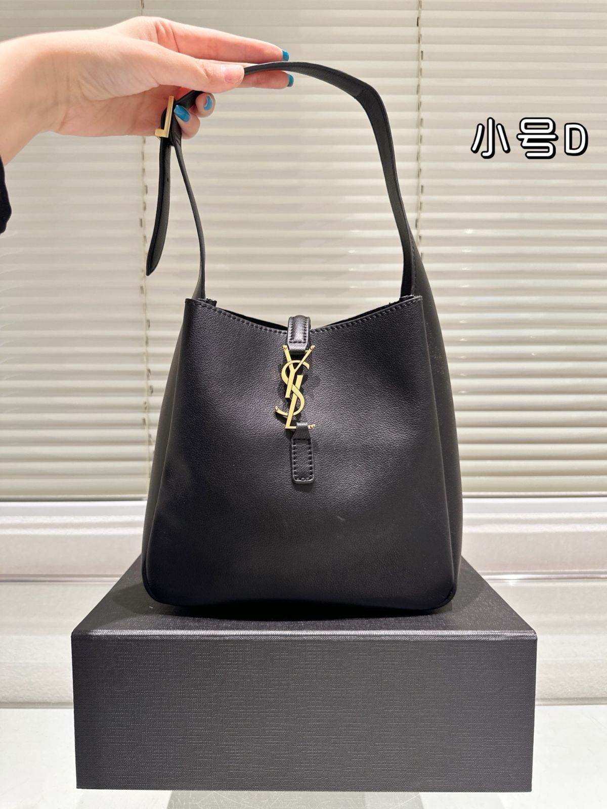 ホースハイド トラッカーウォレット 黒 茶心 3層 alps ホースハイド