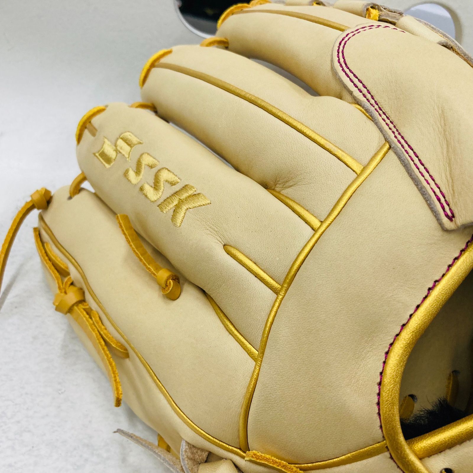SSK プロエッジ オリジナルオーダーグラブ 軟式用 ピッチャー用 栗林