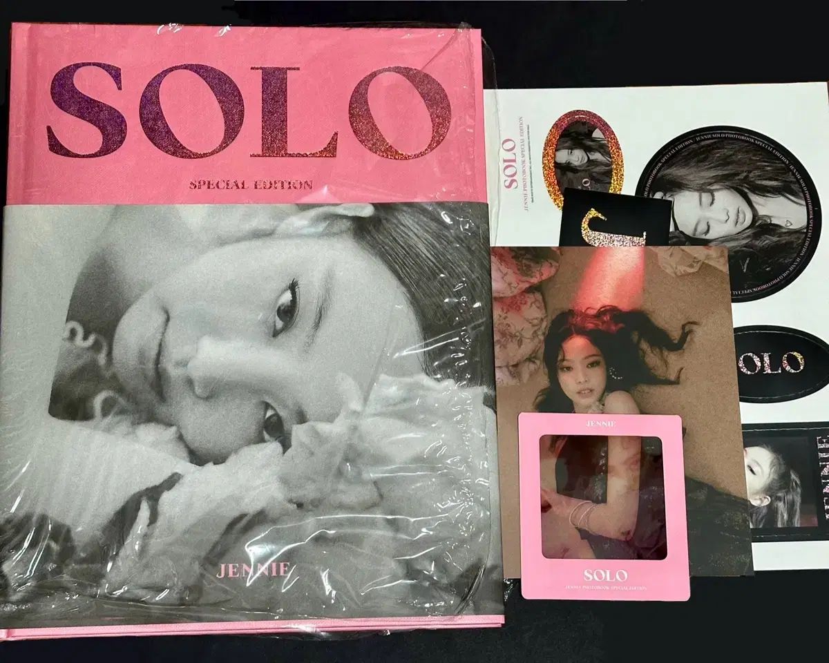 【雷市場（ポンジャン）商品韓国直送】 ジェニー(JENNIE) ソロ SOLO スペシャルフォトブック ミニ アルバム MINI アルバム まとめ売り