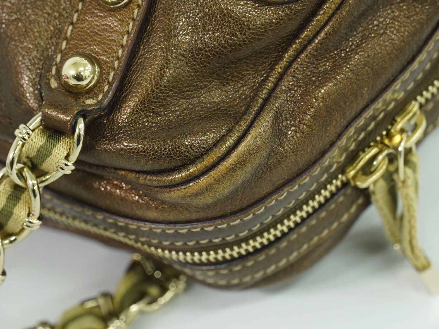 本物 グッチ GUCCI チェーン ショルダーバッグ レザー メタリック  
