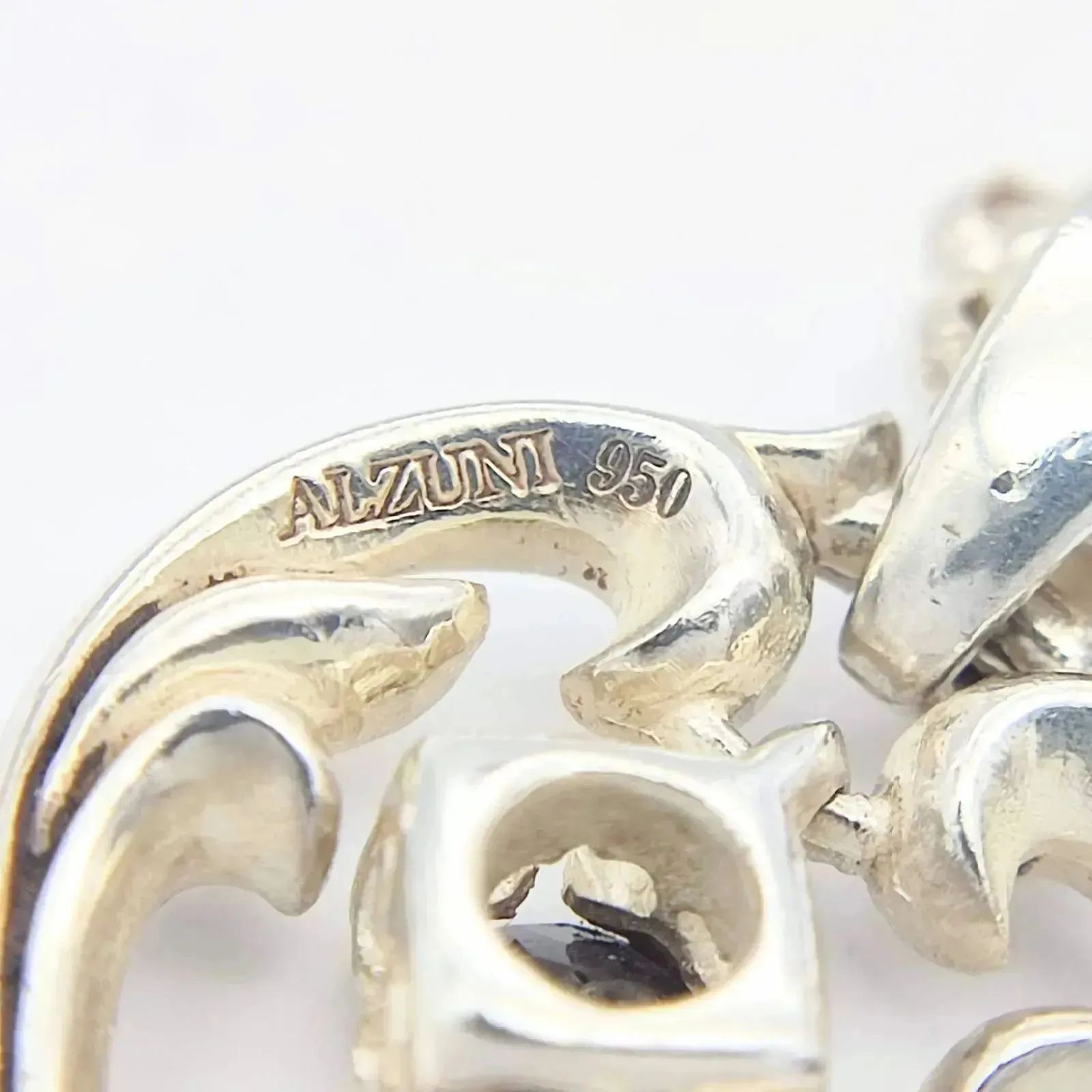 ALZUNI アルズニ ハートモチーフシルバーネックレス オニキス シルバー