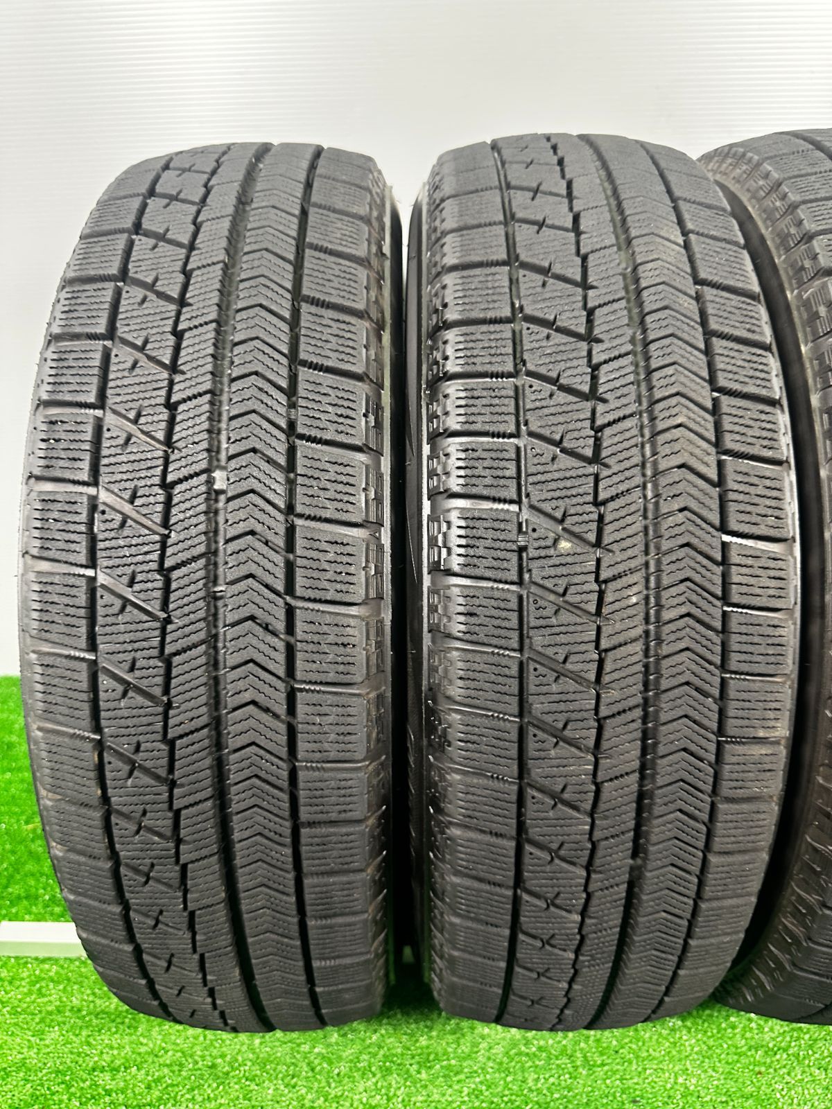 AUTOWAY】 新品 155/65R14 BRIDGESTONE BLIZZAK VRX3 スタッドレス