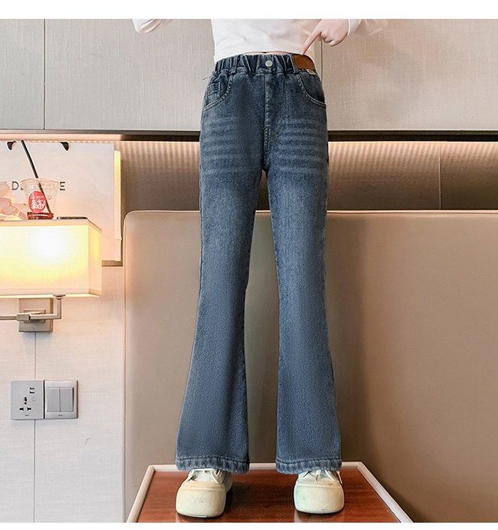 カジュアルパンツ