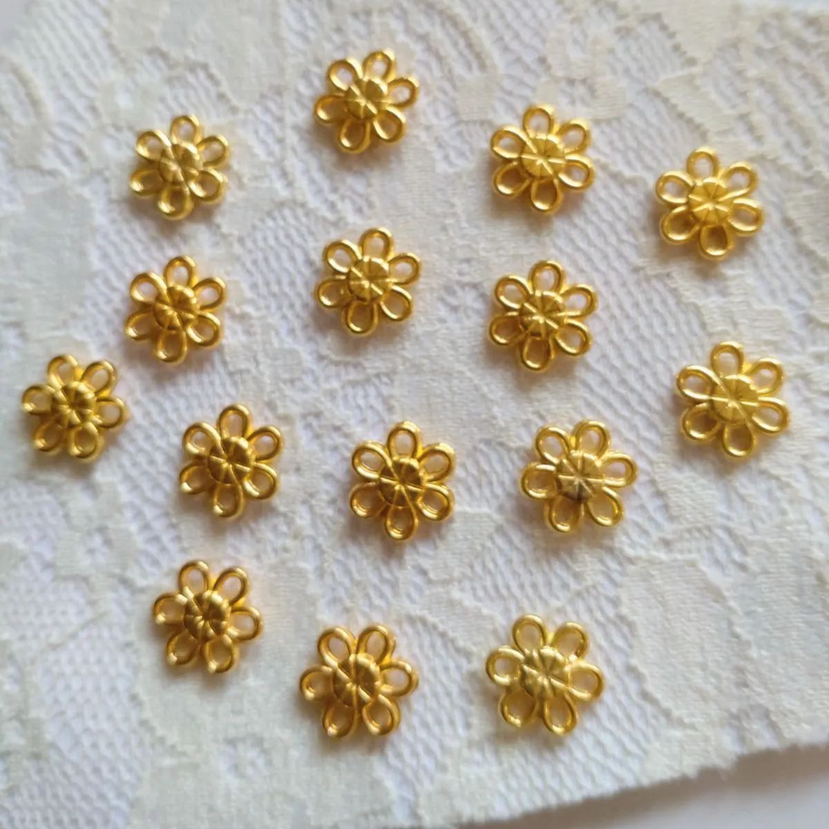 フラワー チャーム、コネクター 10個 - メルカリ
