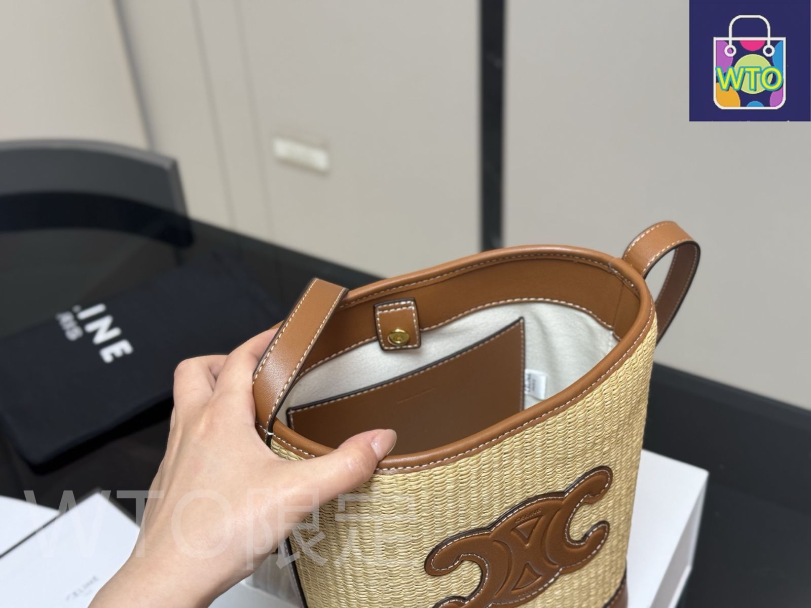 今日特価】CELINE セリーヌ バケットバッグ 復古プリントの高級