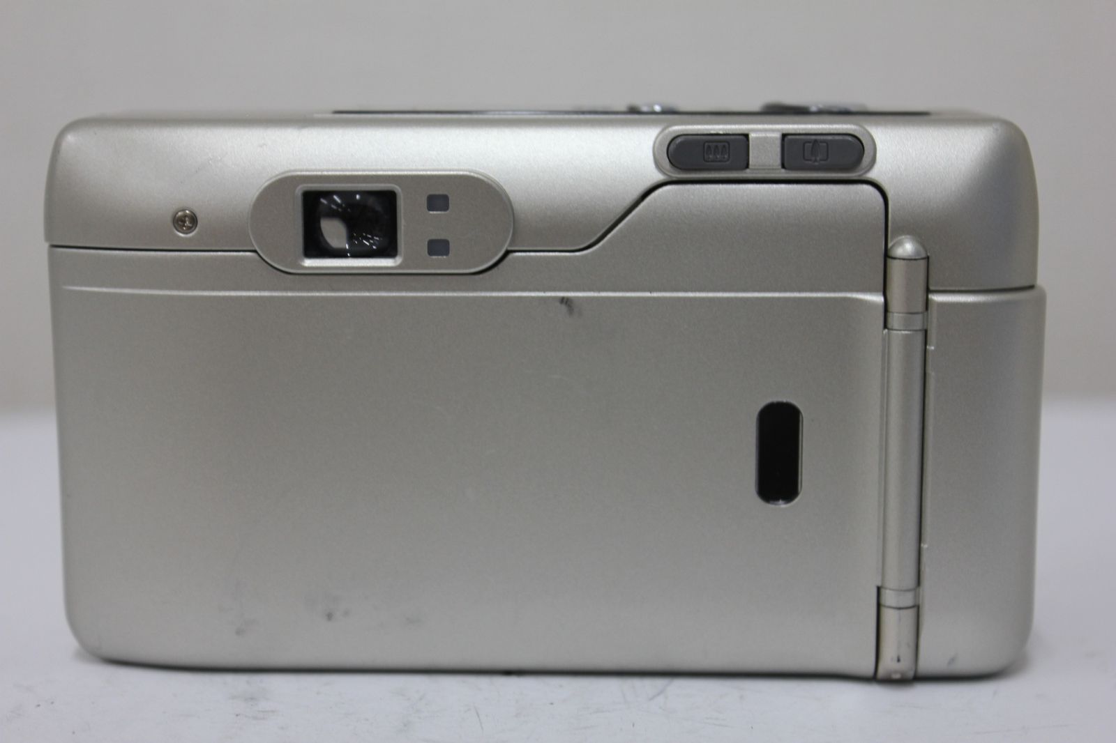 コンパクトカメラ