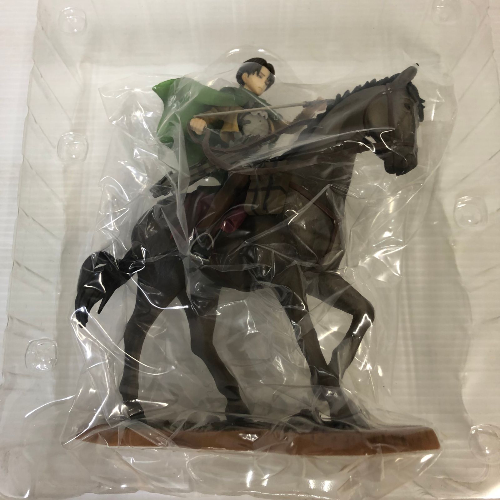 リヴァイ 「一番くじ 進撃の巨人～壁外調査女型捕縛作戦～」 公式 B賞