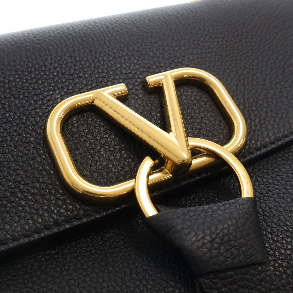 VALENTINO GARAVANI (ヴァレンチノガラヴァーニ) Vリング チェーン  