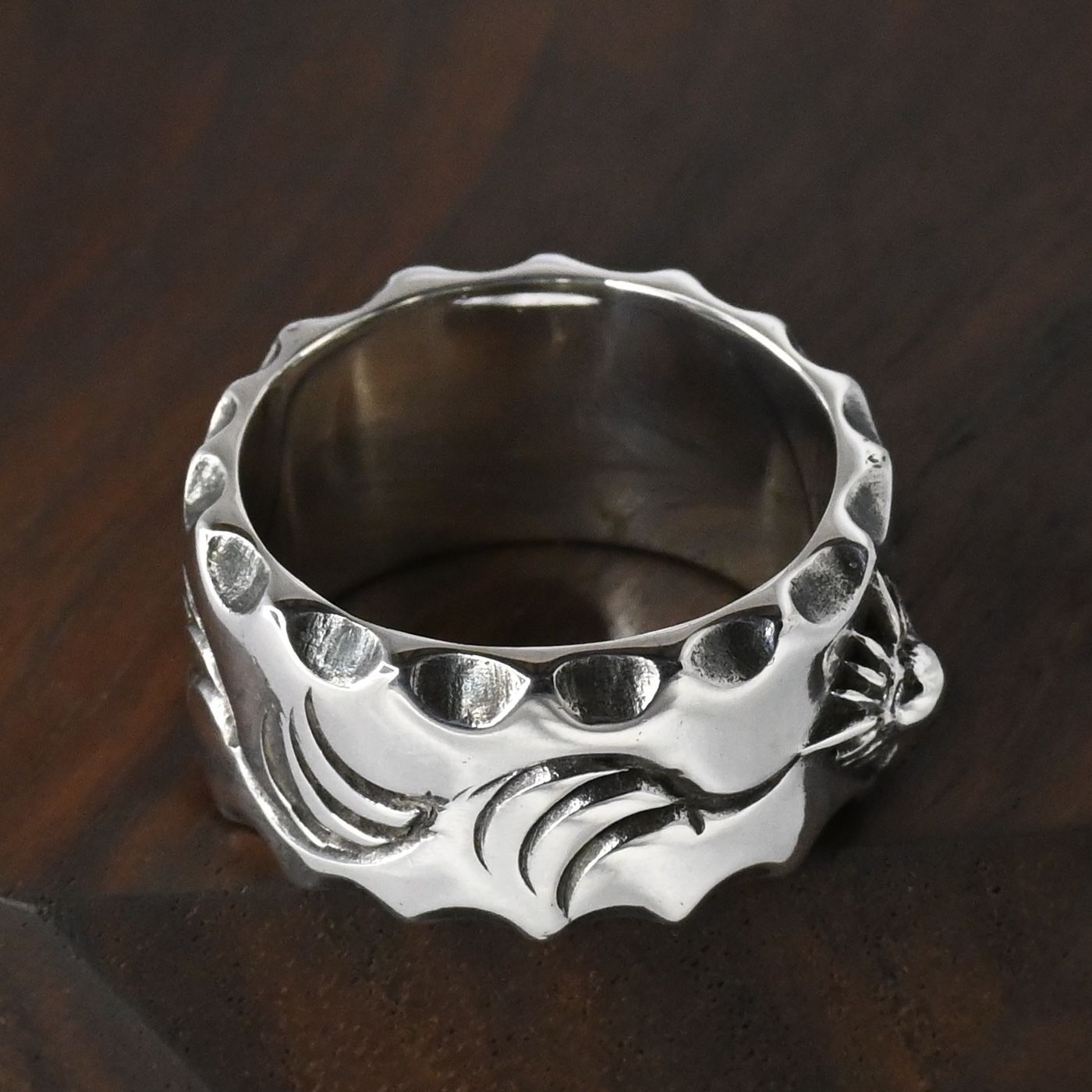 55インチ4K液晶テレビ　SONY KJ -55X8550G ジャンク 研磨済】 ARIZONA FREEDOM シルバー リング 太陽神 唐草 17.5号 silver