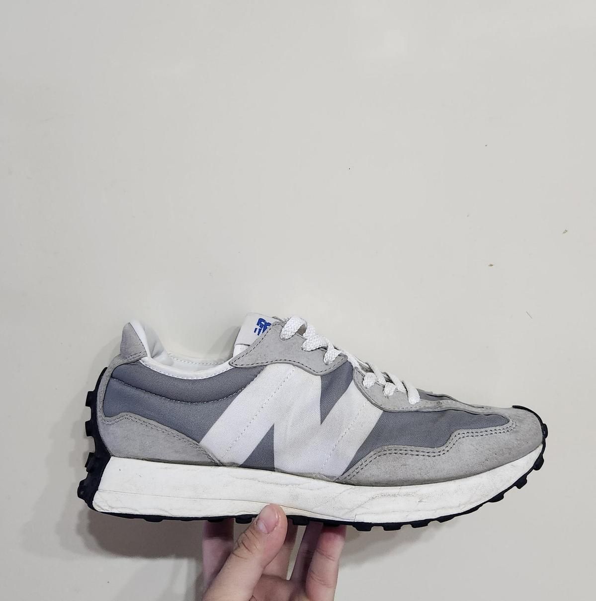 【雷市場（ポンジャン）商品韓国直送】280 New Balance(ニューバランス) 327 グレーホワイト ナイロンメッシュ 牛革 超軽量
