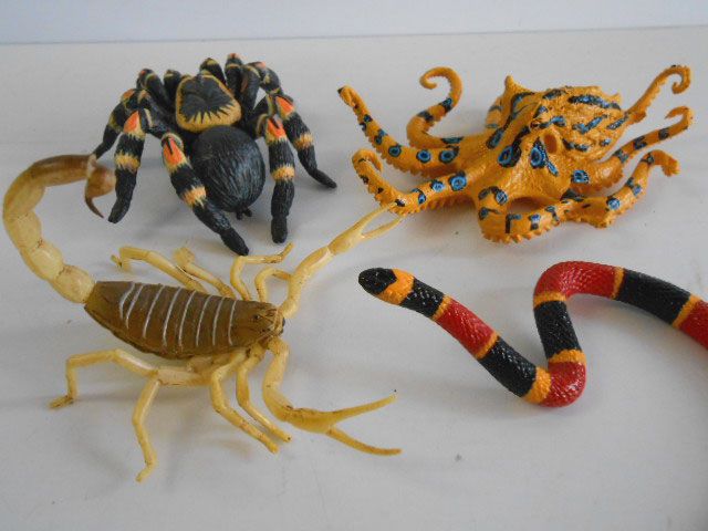 ♯Kti16BTカプセルQミュージアム有毒危険動物大全フルコンプ8種
