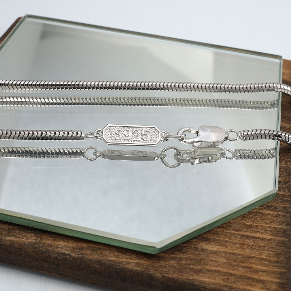超特価低価スネークチェーン スネーク ネックレスチェーン 蛇骨 上品 平型 50cm ネックレス
