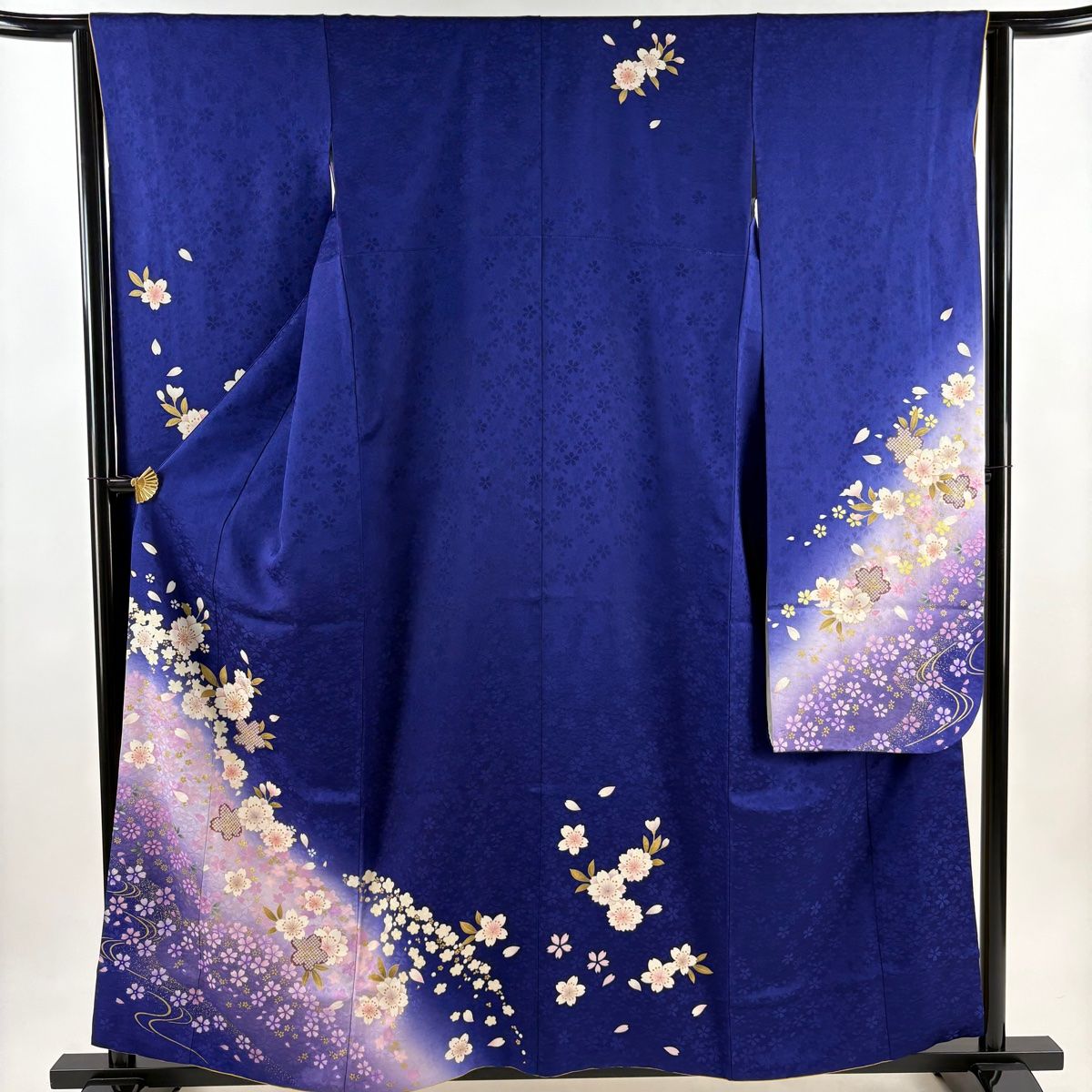 【振袖】【桜川】【桜流し】裄66㎝ 七宝繋ぎ 花菱亀甲 流水 真紅系 正絹 振袖】【桜川】【桜流し】裄66㎝ 七宝繋ぎ 花菱亀甲 流水 真紅系