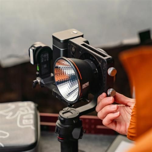 ZHIYUN MOLUS