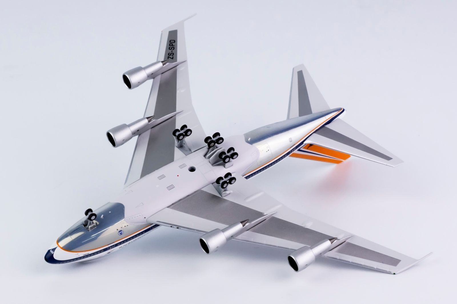 747SP