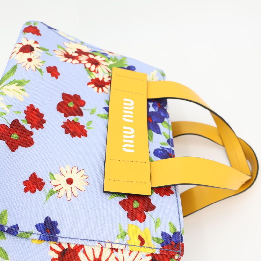 ミュウミュウ MIUMIU カナパ エブリウェア フラワー 花柄 日本限定 MIU MIU - miumiu 極美品 限定2way フラワー カナパ