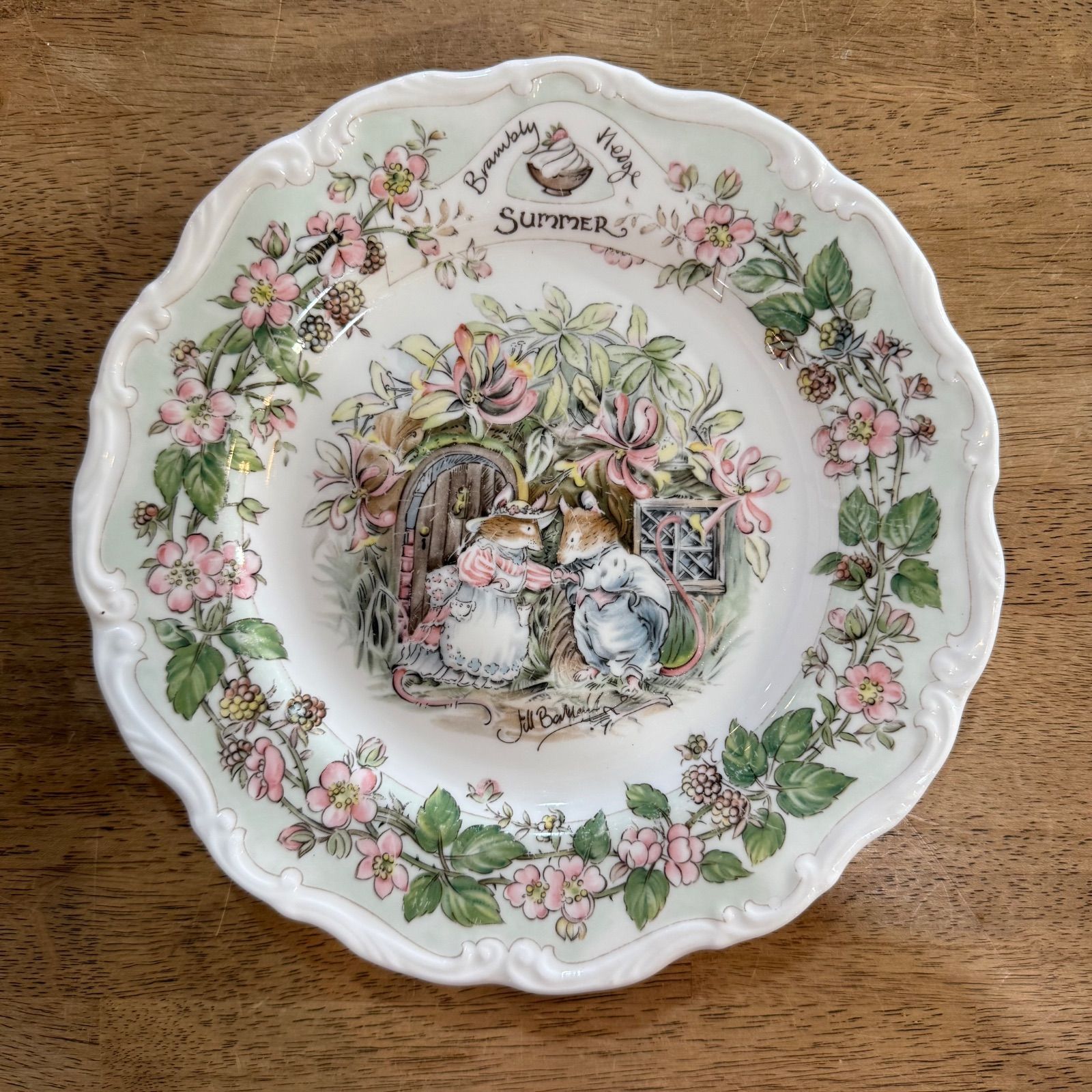 ブランブリーヘッジ Summer 夏 プレート 絵皿 ロイヤルドルトン Royal