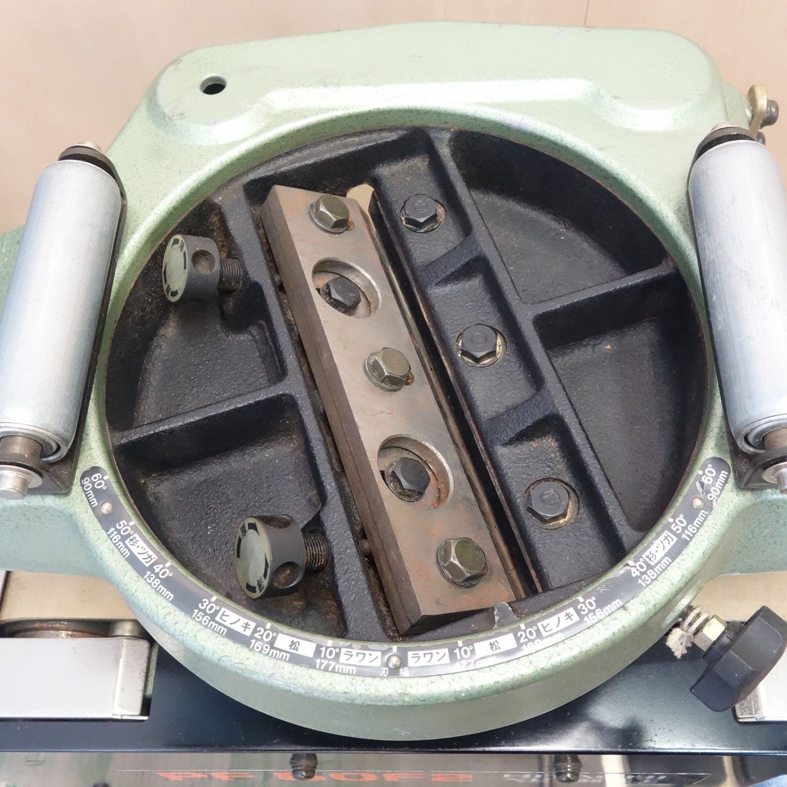 送料無料] ☆日立工機 180mm ベビー 超仕上 かんな盤 100V PF60F2 