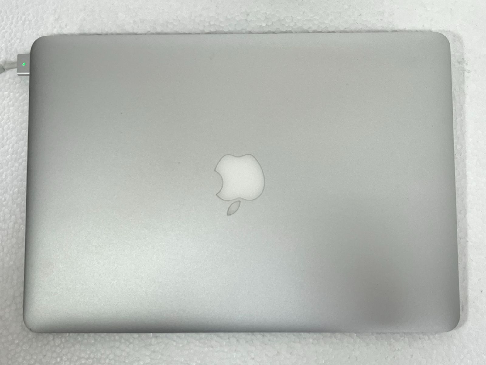 美品180日保証 Macbook Air Corei5 5250U/4G/新品SSD512G/macOS/Win10