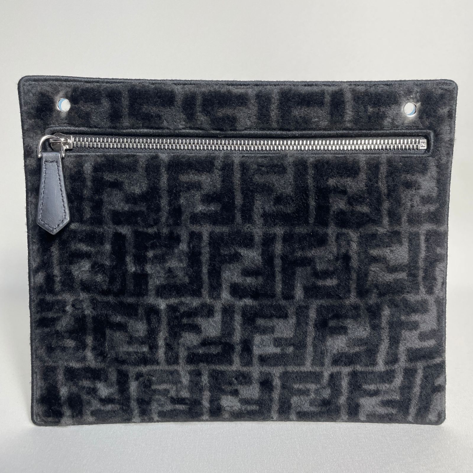 2503-55｜美品｜フェンディ ズッカ クラッチバッグ ブラック - メルカリ