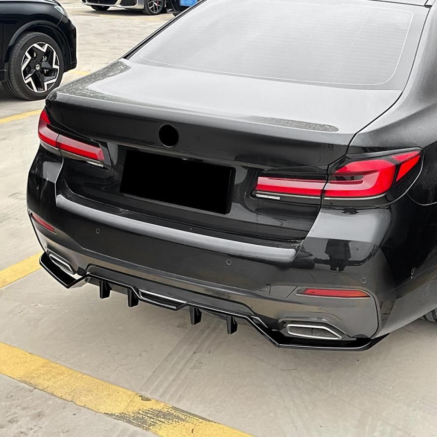 スポーティ全開♪ BMW リアバンパー リアディフューザー G30 523d 523i 530i 530e 540i M550i Mスポーツ 5シリーズ セダン 後期 黒 b12096