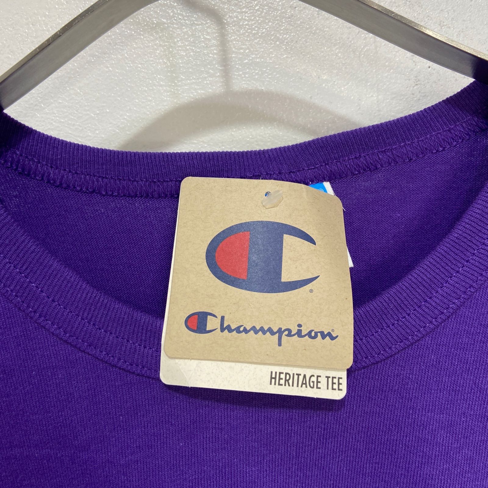 ☆タグ付き新品☆アメリカ限定☆Champion☆ヘリテージ半袖Tシャツ☆紫 