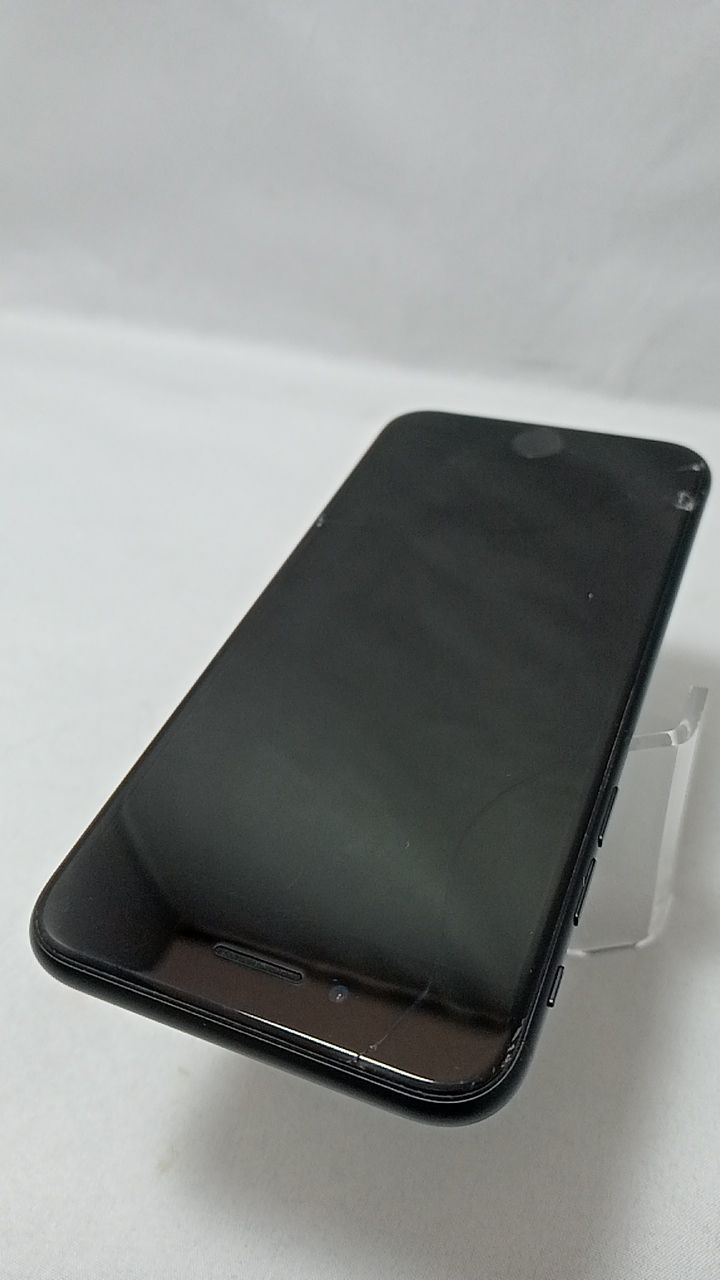 スマートフォン・携帯電話 動作確認済！ iPhoneSE第2世代 A2296 64GB 