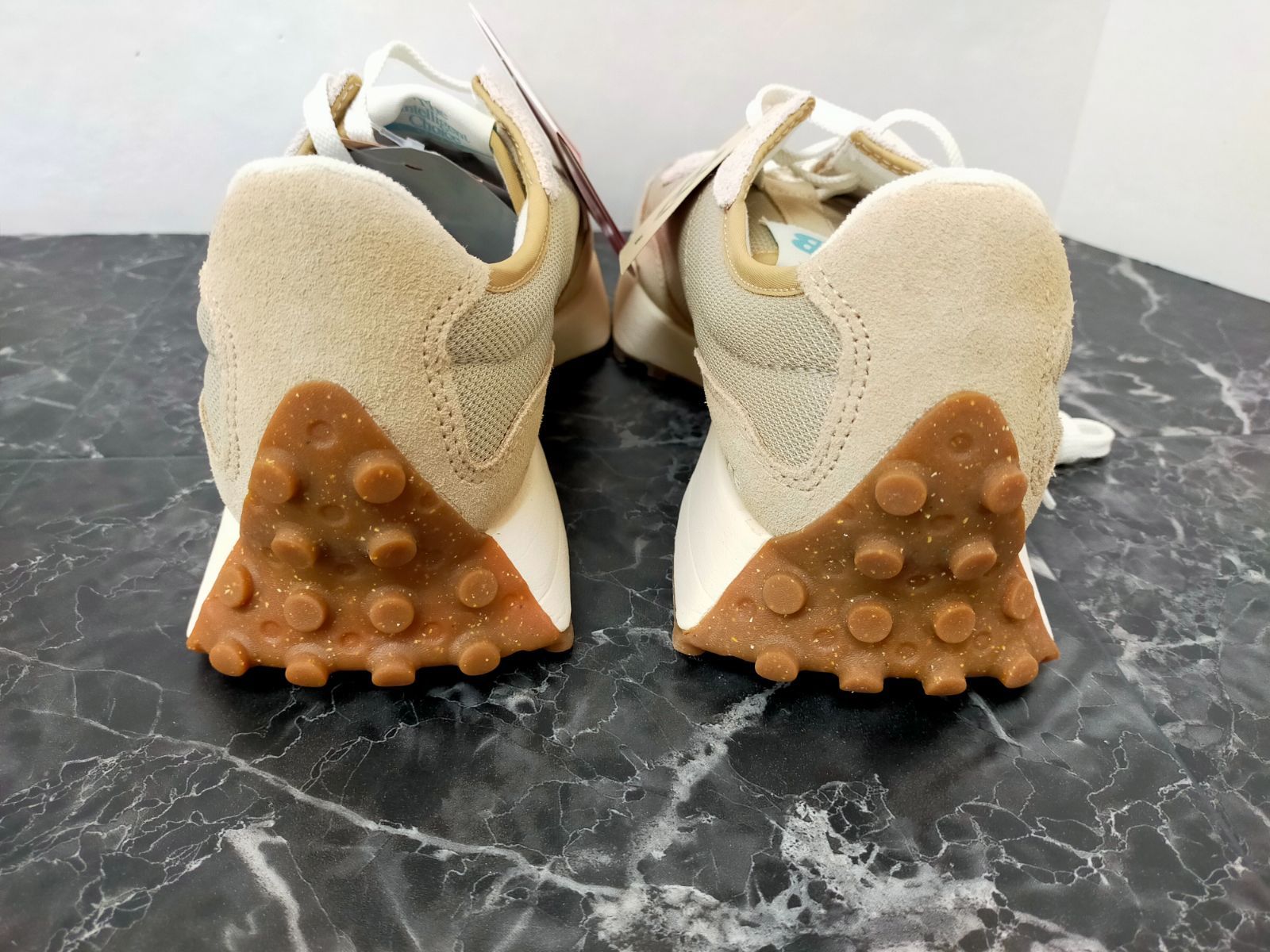 ▫️新品未使用品▫️NewBalance ニューバランスMS327RE ベージュ New Balance ニューバランス スニーカー MS327RE NEWBALANCE