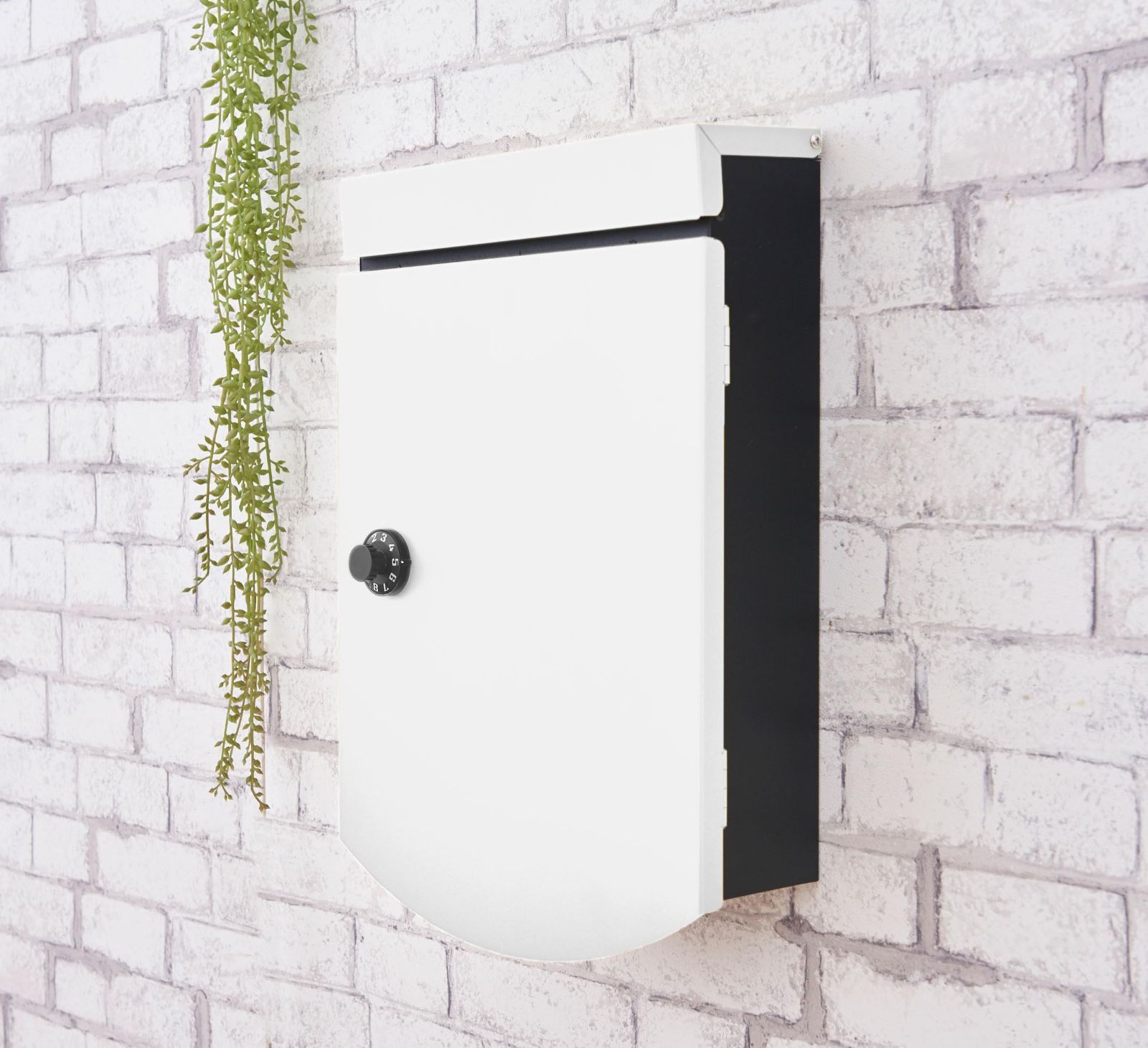 カバポスト 郵便ポスト 郵便受け 壁掛け 大型 屋外 ダイヤル式 白 MARWIL-DEMENAGEMENTS_CH