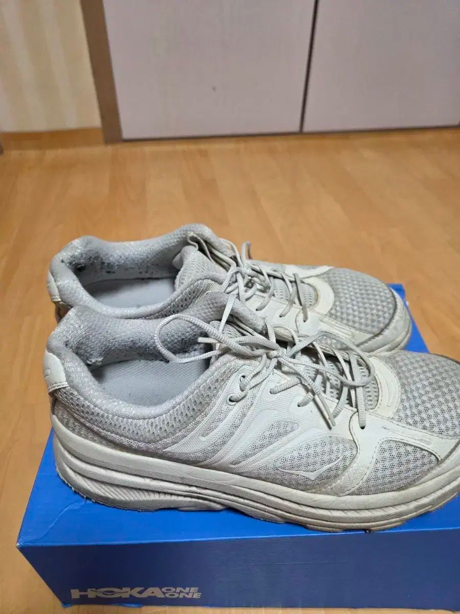 HOKA ONE ONE ホカオネオネ エンガ ボンダイ B 275