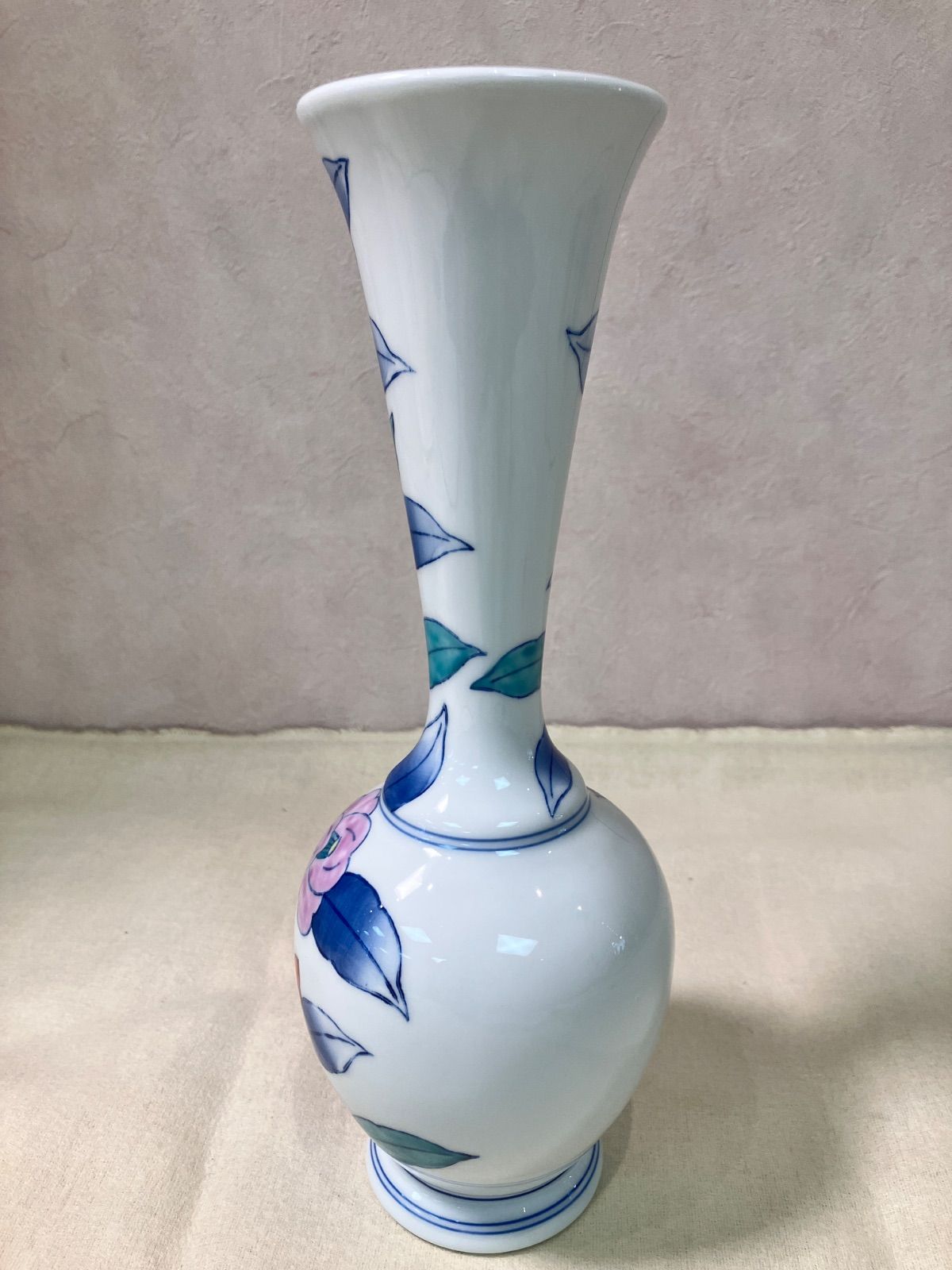 美品 有田焼 西峰 花瓶 花器 フラワーベース 梅柄 有田焼 琴峰 花瓶