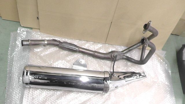 ニンジャ Ninja 250R EX250K の マフラー 凹み 傷 1748589231