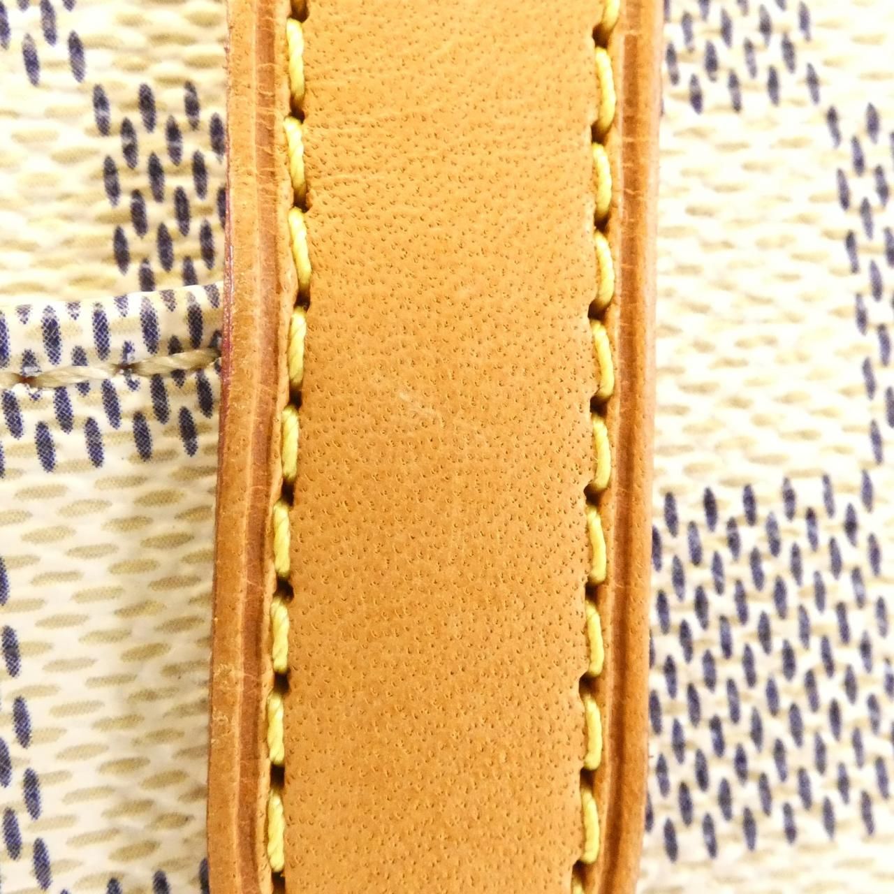 アズール トータリー