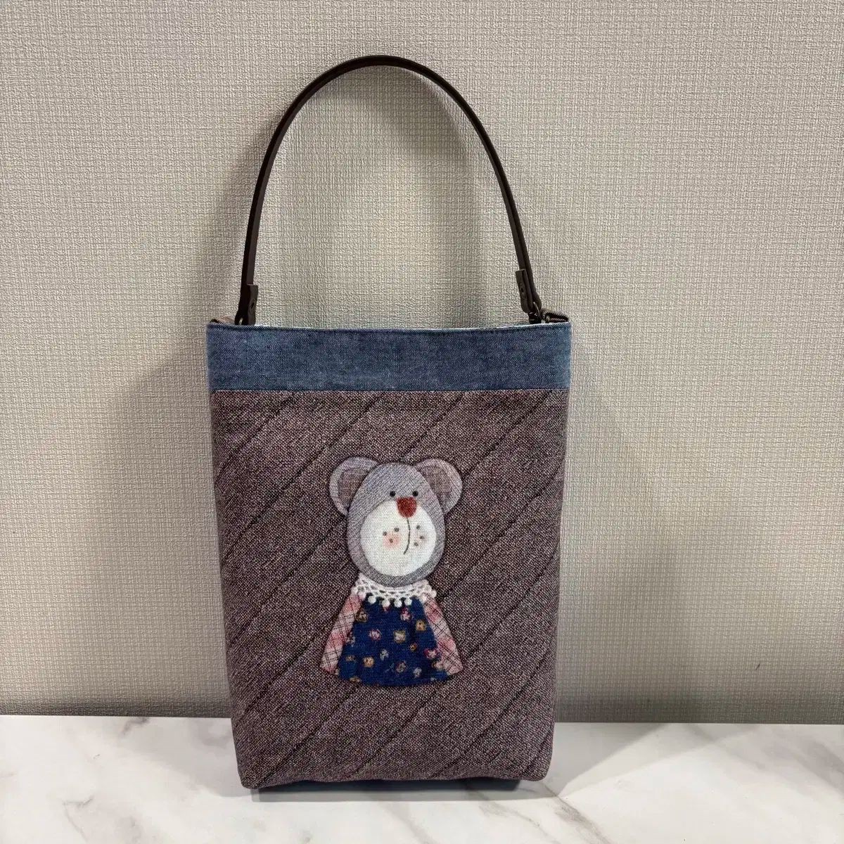 れい様・廃盤メリーボンボンキルトトートバッグ・くまちゃんゴム キルト生地 完成品 バッグ クマ トートバッグ - メルカリ