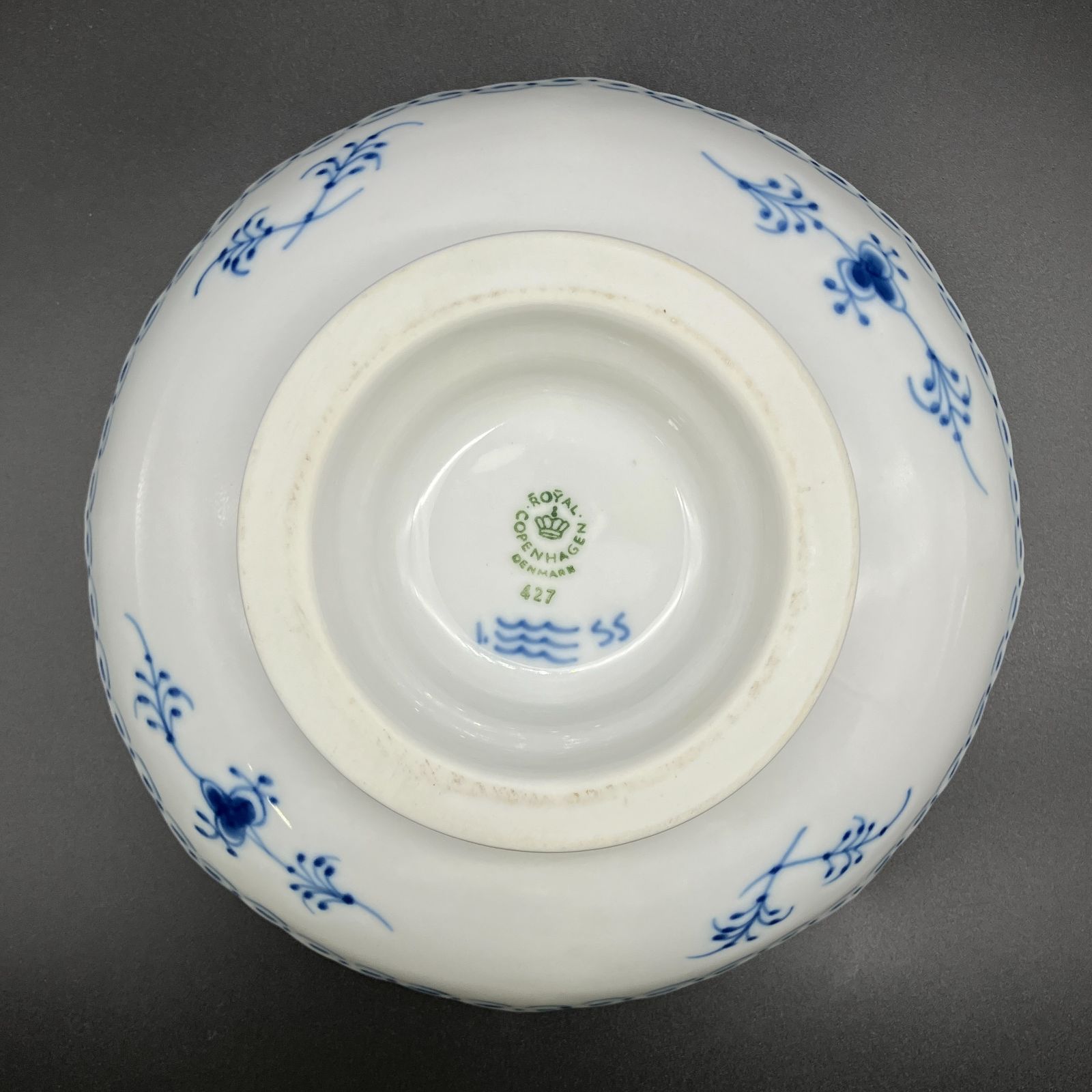 ロイヤルコペンハーゲン　ハーフレース　ケーキディッシュ ブルーフルーテッド フルレース クレセントディッシュ 22cm|ロイヤル