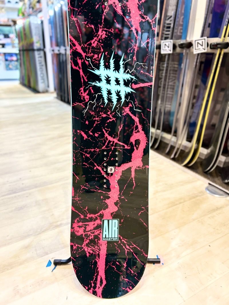 新品　YES AIRMASTER 156cm スノーボード スノボ OUTLET 24-25 YES AIRMASTER 156cm イエス グラトリ ラントリ