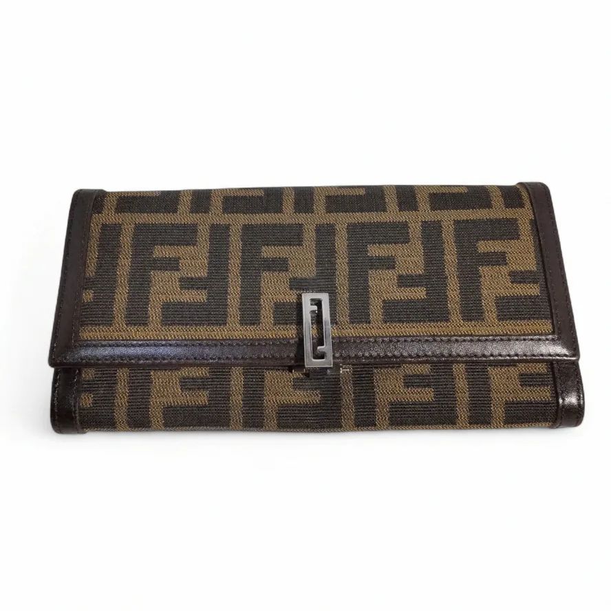 美品　FENDI フェンディ　ズッカ　FF金具　シルバー　銀 楽天市場】フェンディ ズッカ（ショルダーバッグ