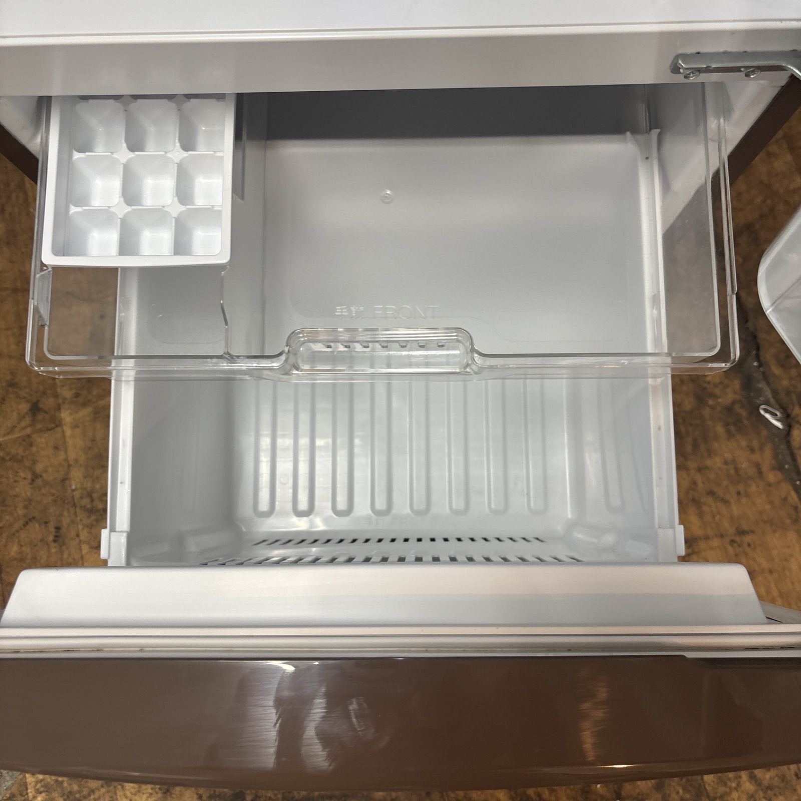 I587 🌈 名古屋市近郊配送設置無料！ Panasonic 冷蔵庫 (138L) 2