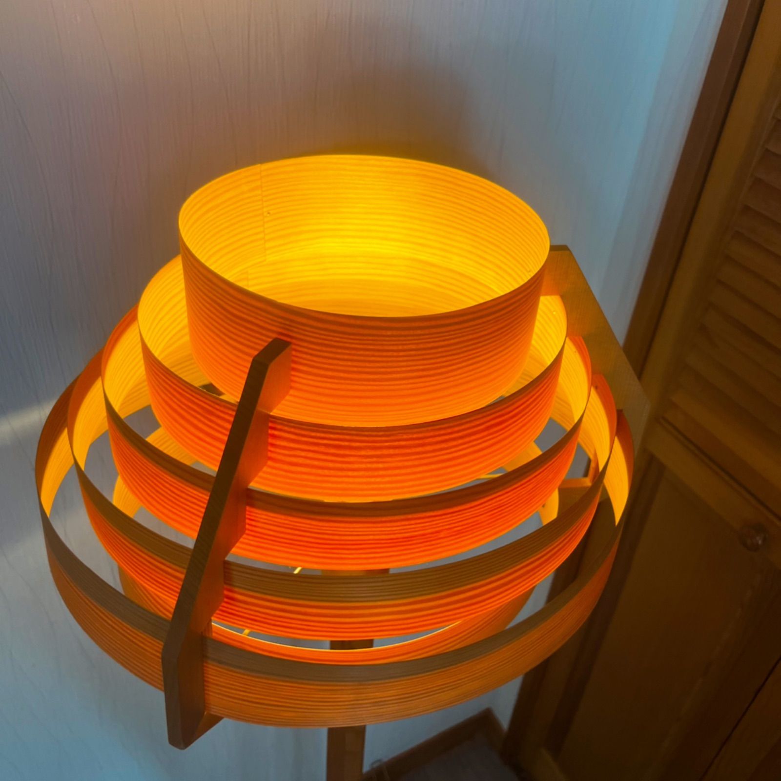 取付無料！ヤマギワ ヤコブソンランプ パイン材 北欧風ナチュラルフロアライト✨ 取付無料！ヤマギワ ヤコブソンランプ パイン材 北欧風