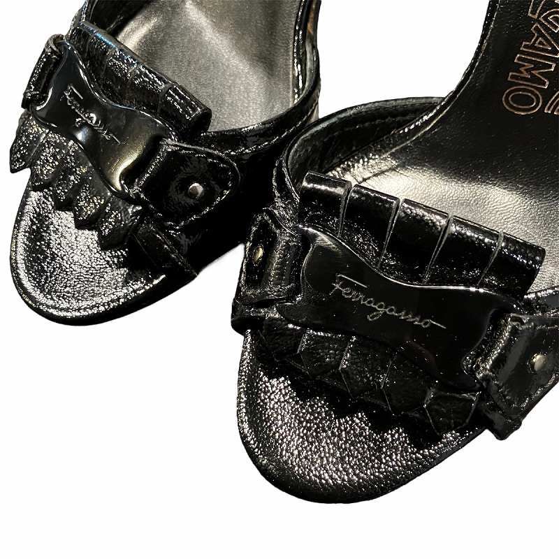 Ferragamo サンダル