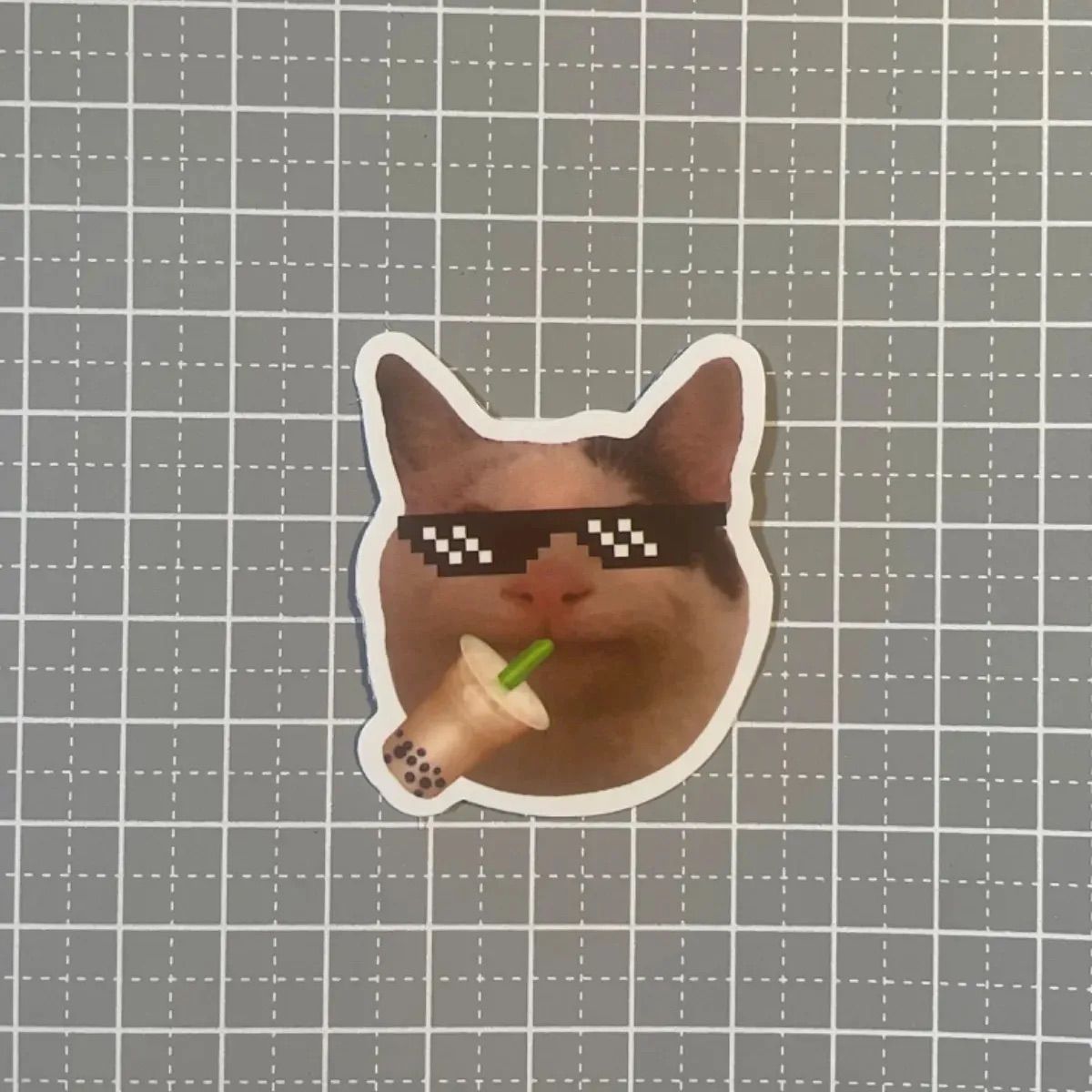 A061】防水ステッカー 猫 猫ミーム CAT サングラス タピオカ