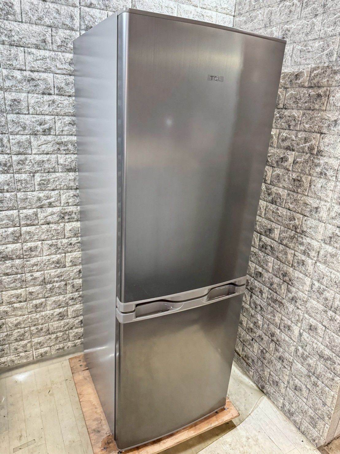 【高年式 美品】大阪送料無料★3か月保障付き★冷蔵庫★TCL★2ドア★2024年★F173BFN★R-954 高年式 美品】大阪送料無料☆3か月保障付き☆冷蔵庫☆TCL☆2ドア☆2024