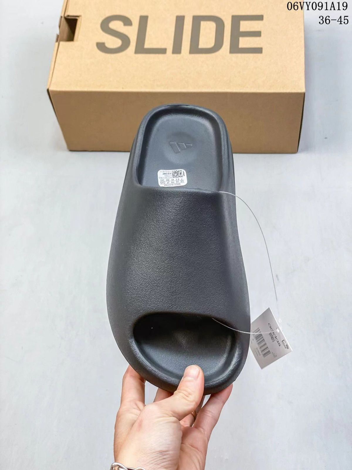 美品 adidas YEEZY Slide 
