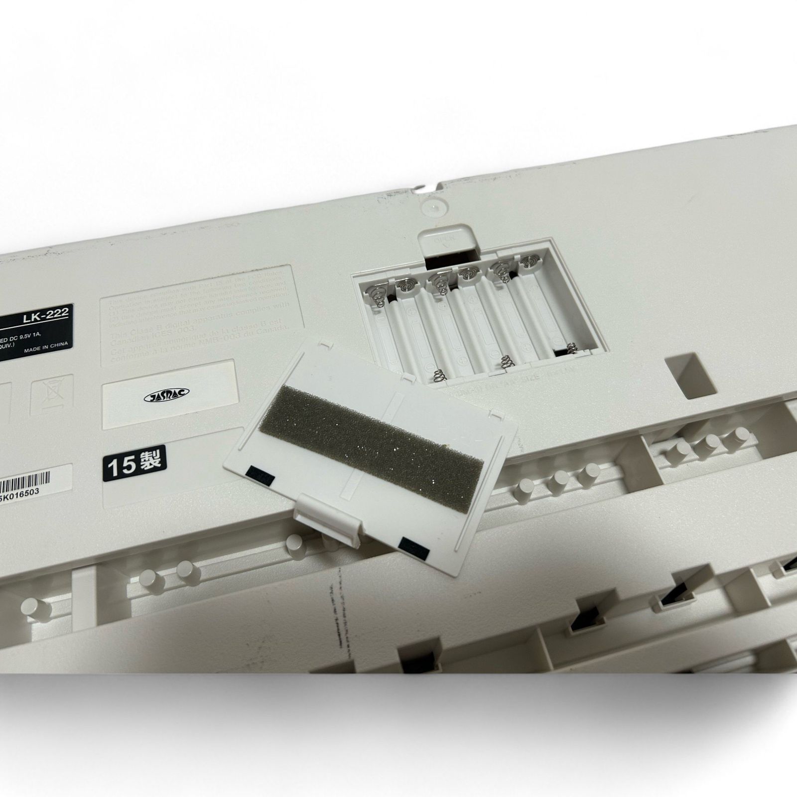 ◆ カシオ CASIO 電子キーボード LK-222 61標準鍵 光ナビゲーションキーボード 2600-103