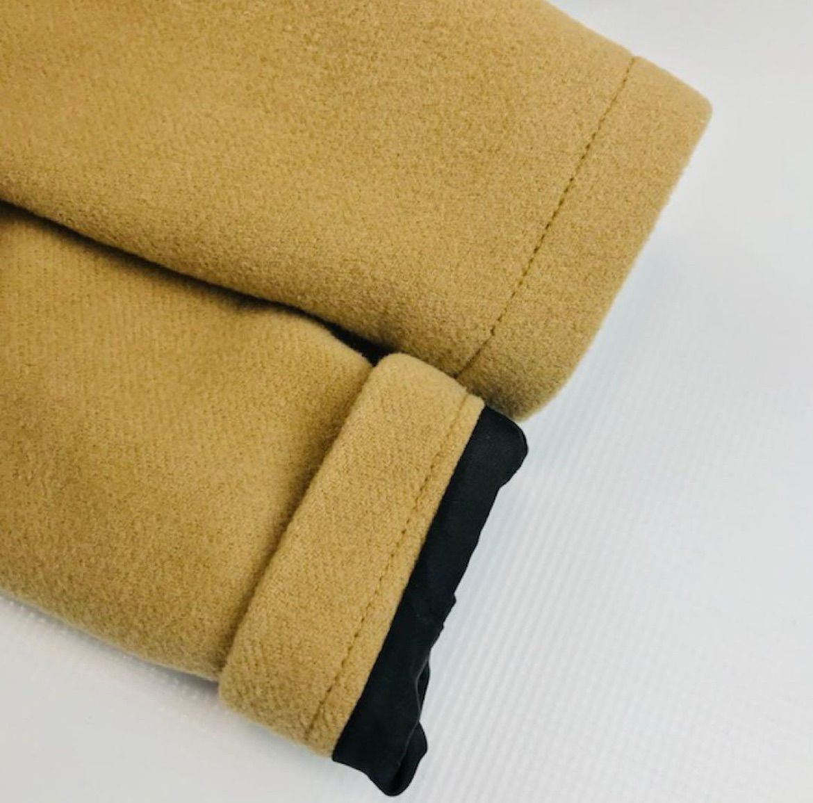 フルジップ比翼仕立て