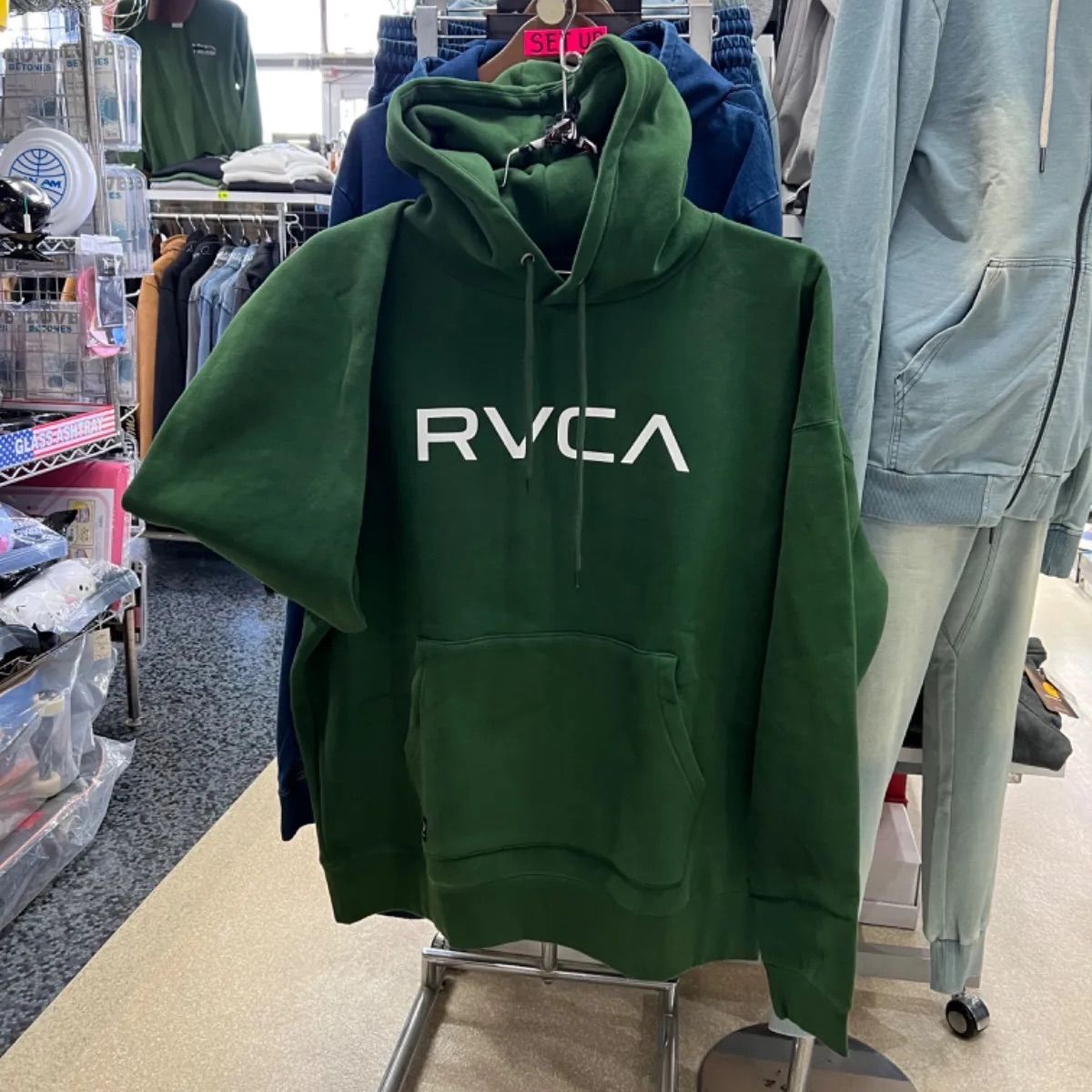 残り1点‼️RVCA ルーカ長袖　裏起毛　フード　パーカー　ロゴ　ブラック　グリーン　S M L