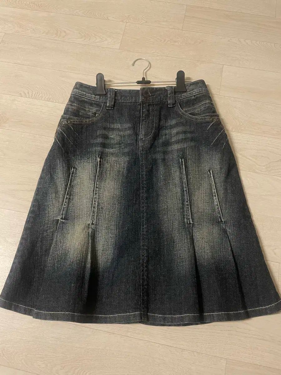 デニムウォッシング スカート ミディ丈