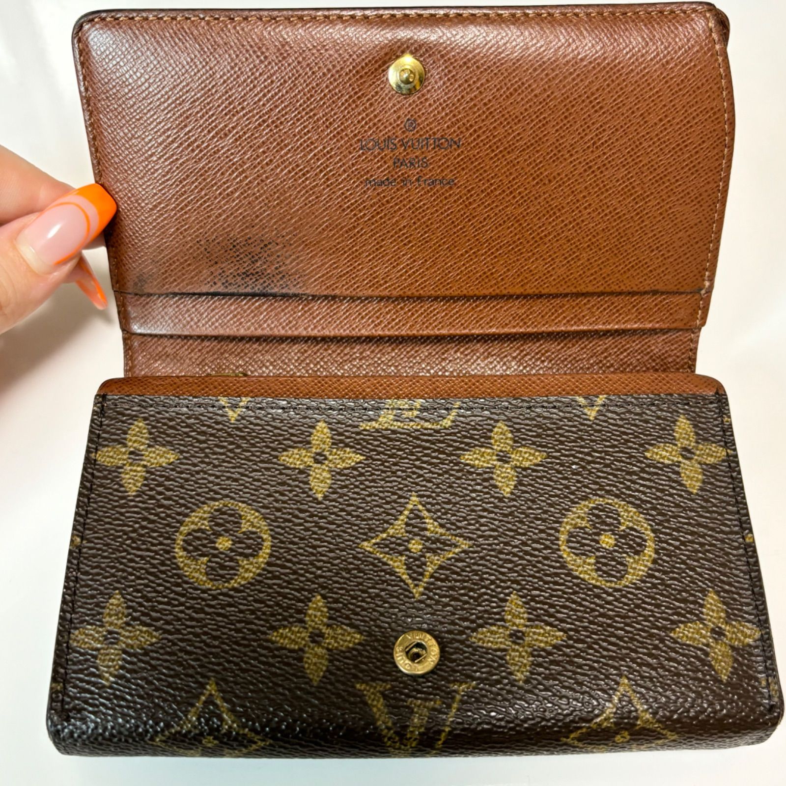 LOUIS VUITTON 二つ折り財布 ブラウン Louis Vuitton 二つ折り財布 ブラウン - メルカリ